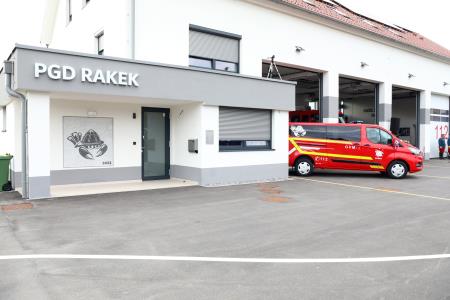 OTVORITEV DOMA NA RAKEKU 41 FOTO LJUBO VUKELIČ